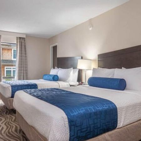 The Breakers Hotel & Suites 레오보스 비치 외부 사진