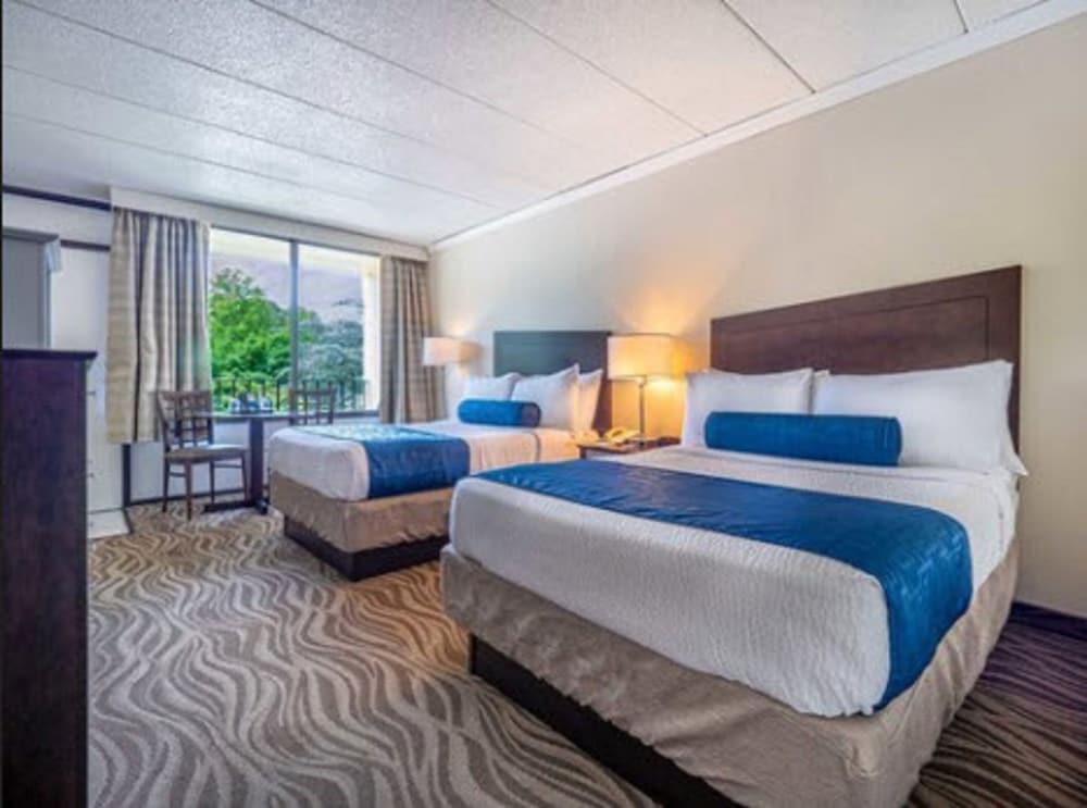The Breakers Hotel & Suites 레오보스 비치 외부 사진