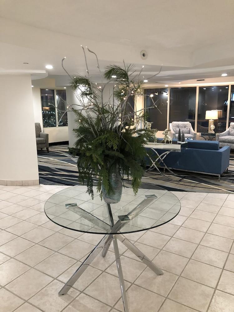 The Breakers Hotel & Suites 레오보스 비치 외부 사진