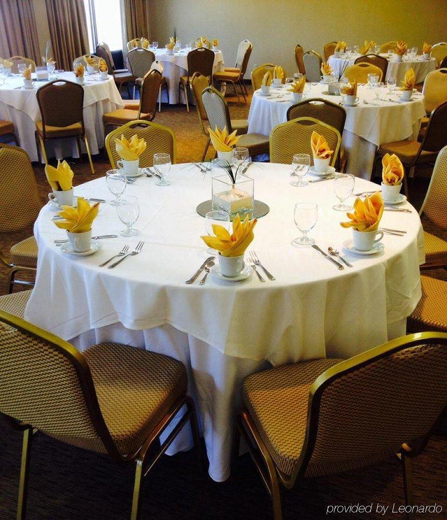 The Breakers Hotel & Suites 레오보스 비치 외부 사진